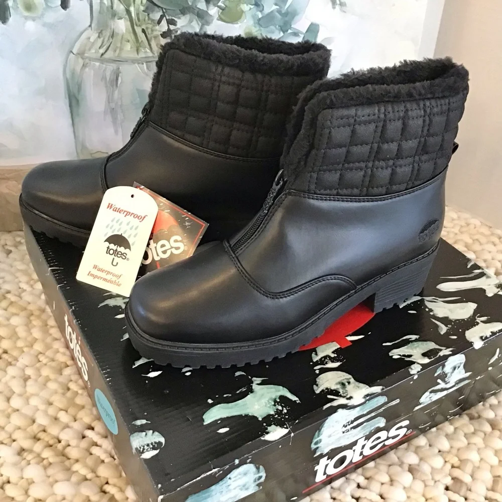 totes Women's Faux Fur/Quilted Waterproof Zip Boots, Size 9 NEW IN BOX
